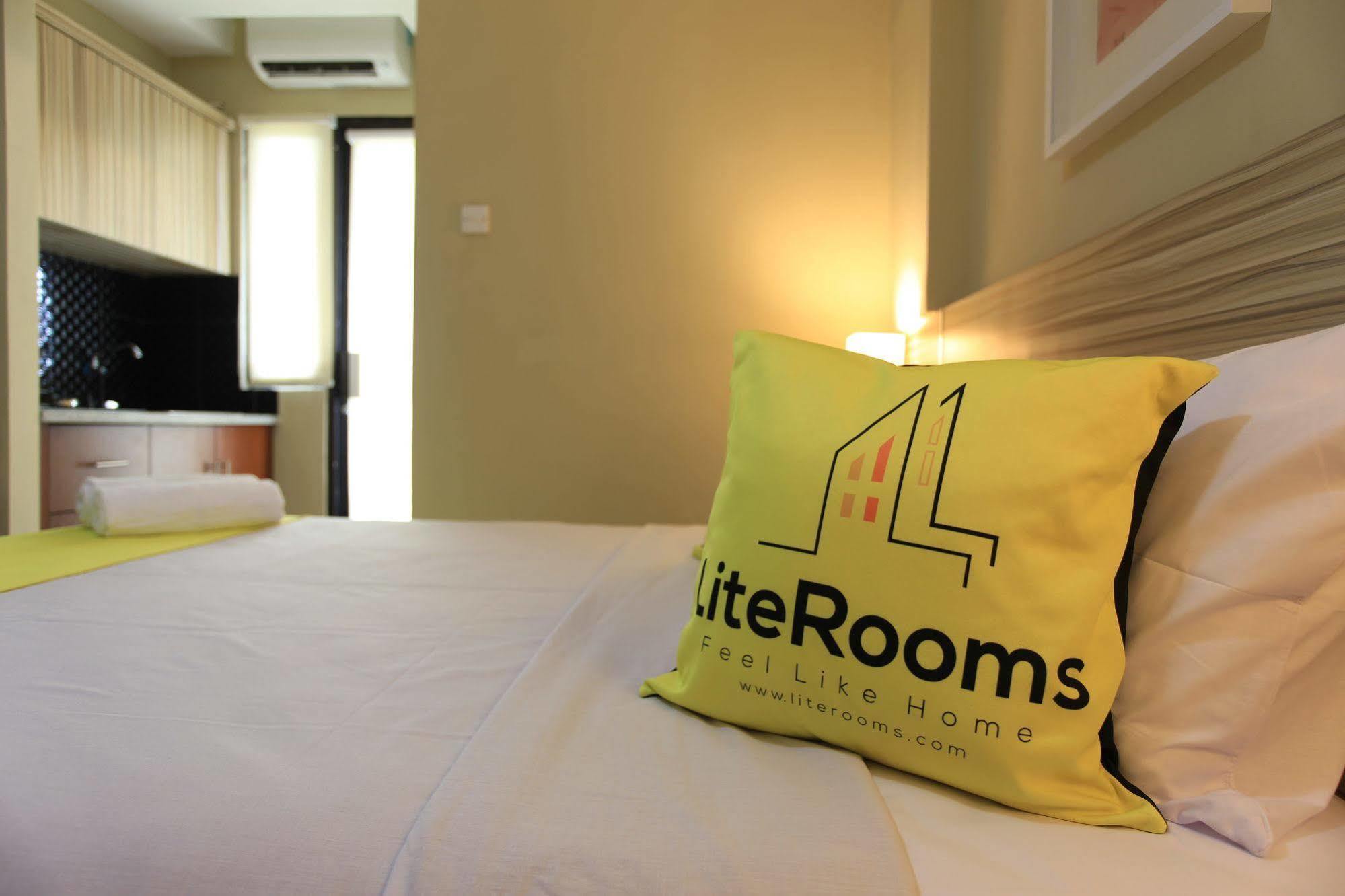 Literooms Kebagusan Jakarta Exterior photo