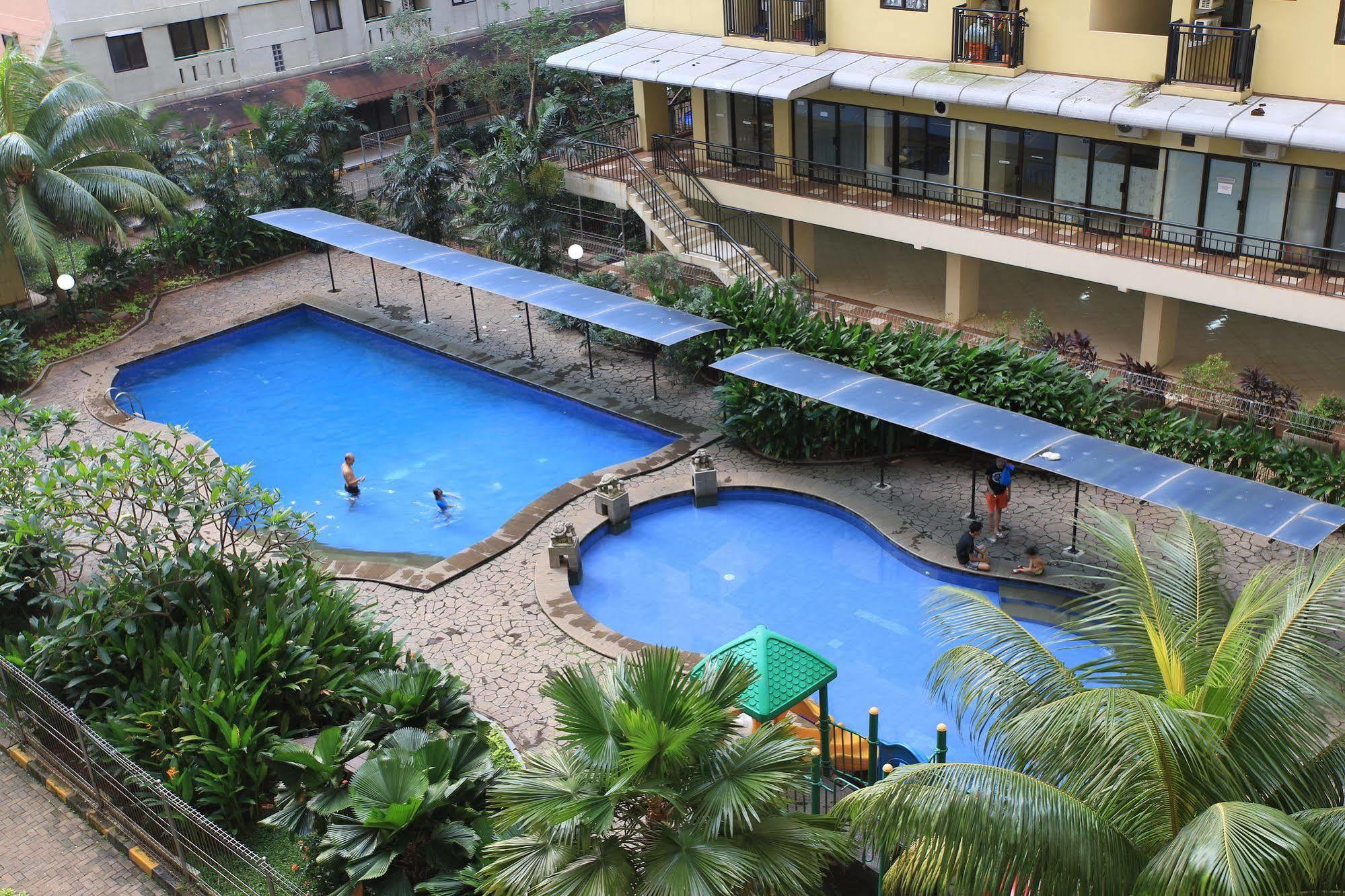 Literooms Kebagusan Jakarta Exterior photo